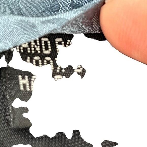 Robert Daskal Hand Painted Baseball Player 100% Silk Mens Necktie Tie Paisley - Picture 10 of 16